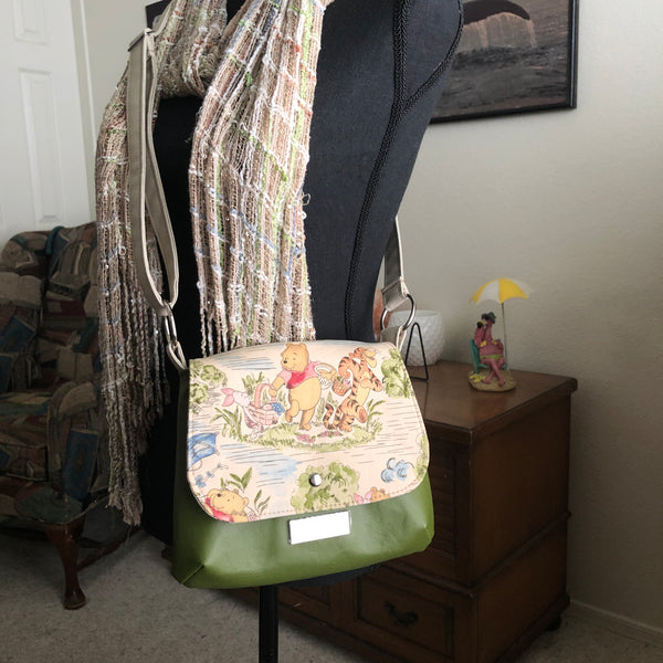 Lilac Messenger Bag - Green Picnic Friends
